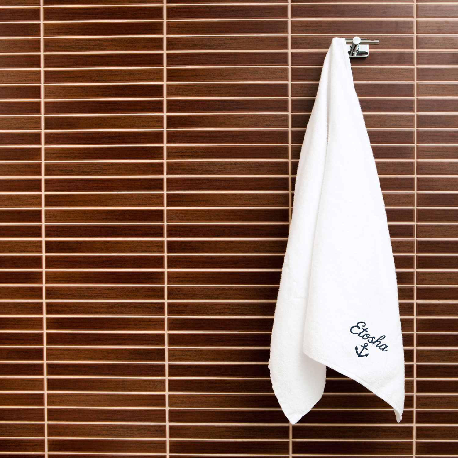 Monogram or Custom Name and Icon Bath Towels (Set of 2)